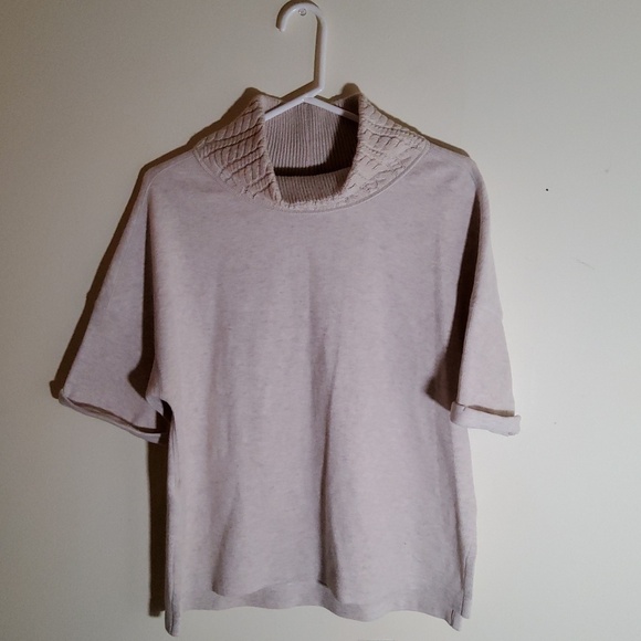 Tommy Bahama Sweaters - Tommy Bahama Mock Turtleneck Short Sleeve Sweater Size S/P Cashmere blend.